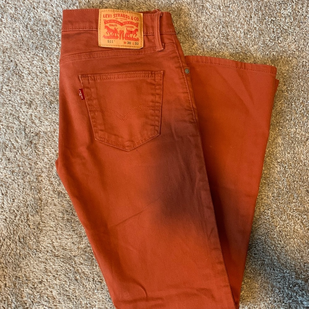 Rust orange Levi pants 30 x 32